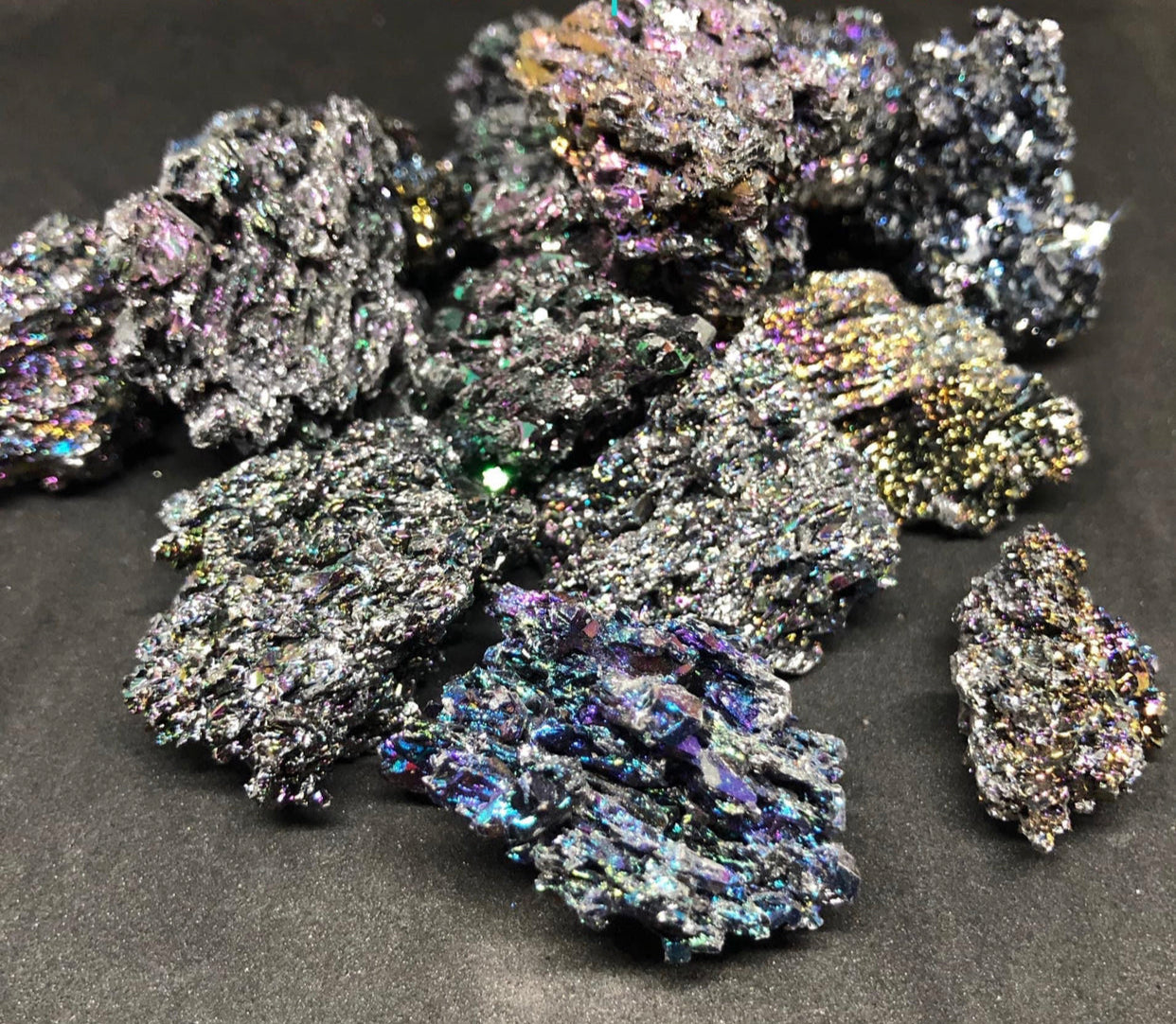Rainbow silicone carbide specimen