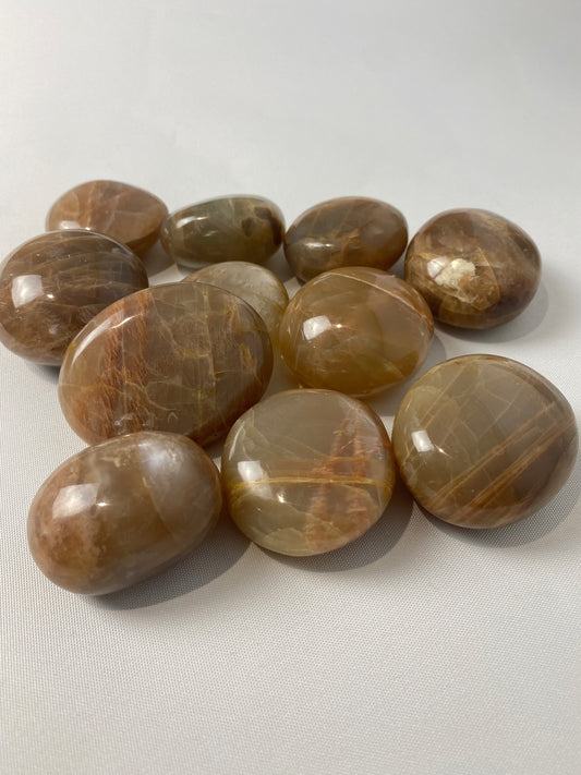 Peach Flashy Moonstone palm stone