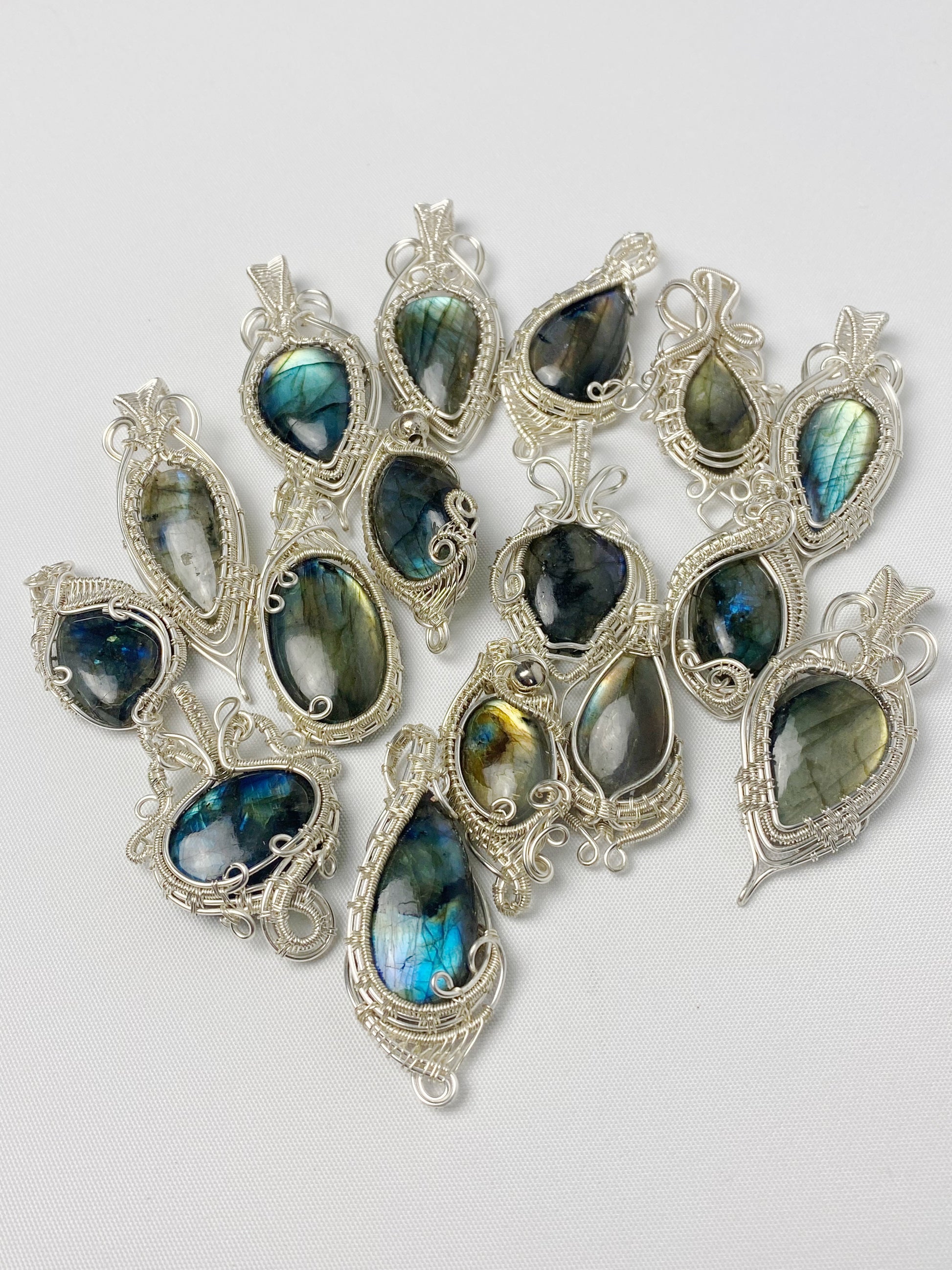 Handmade labradorite wire wrap pendant
