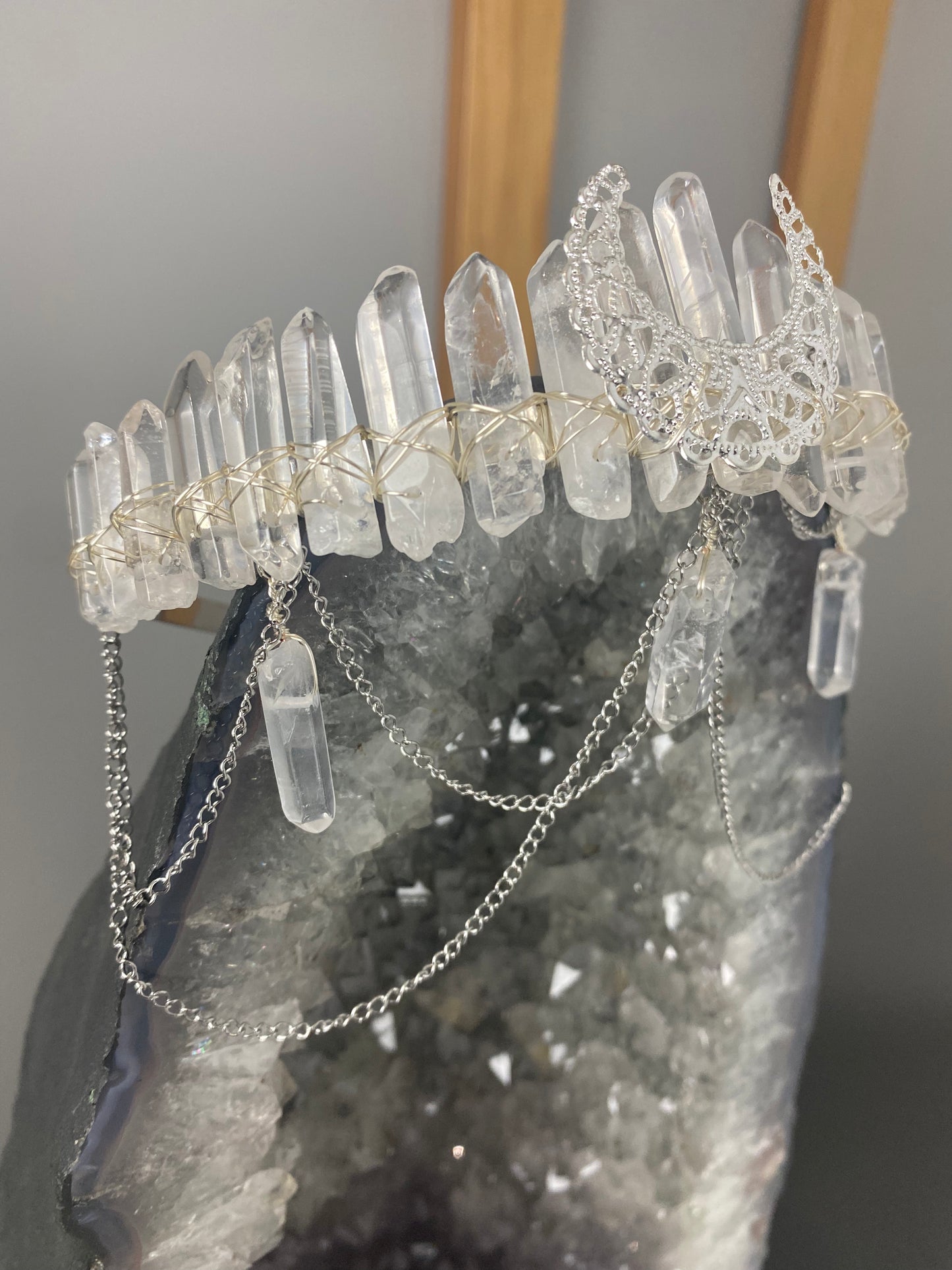 Clear quartz crown