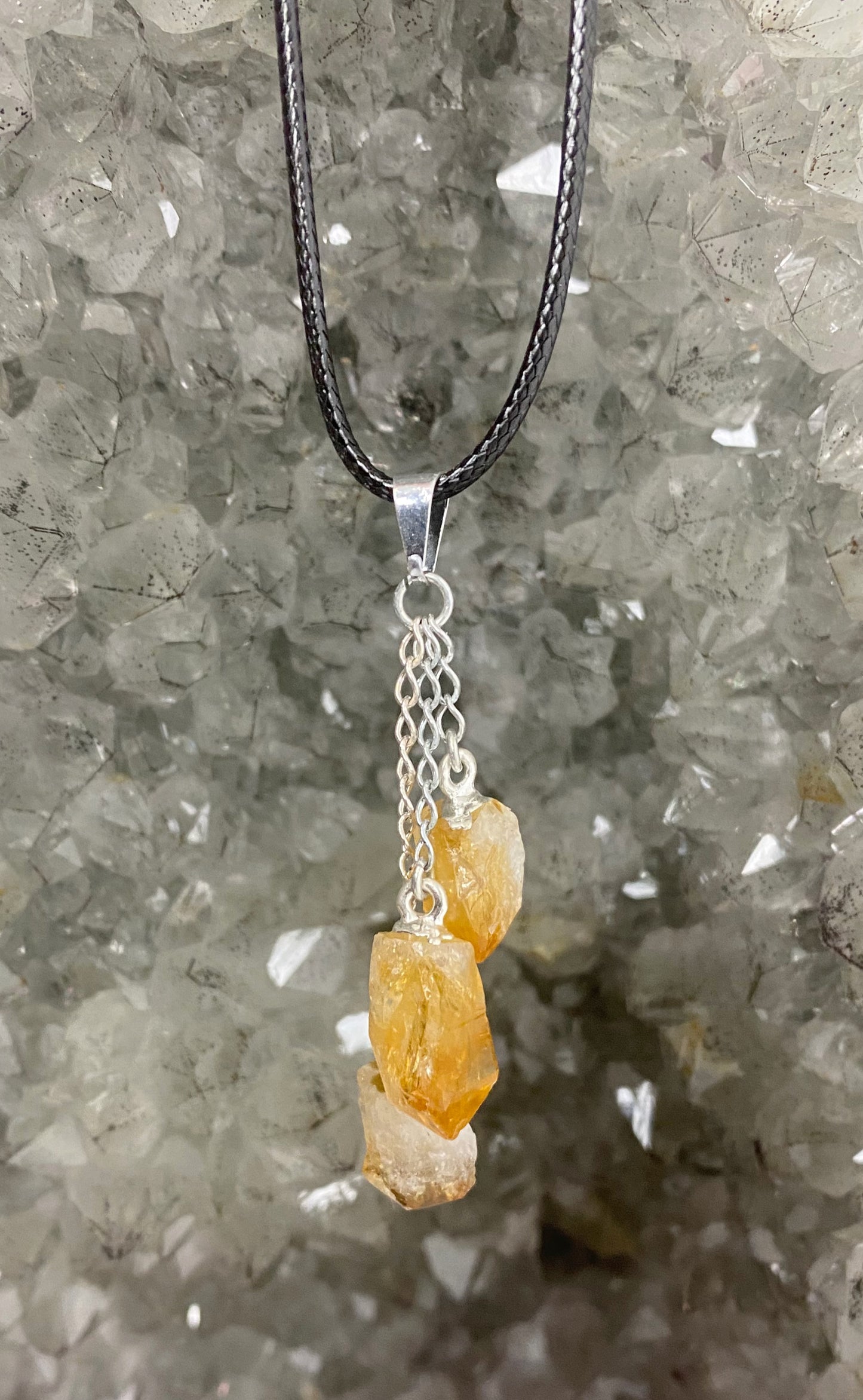 Citrine triple chain point pendantlaurasauraonline