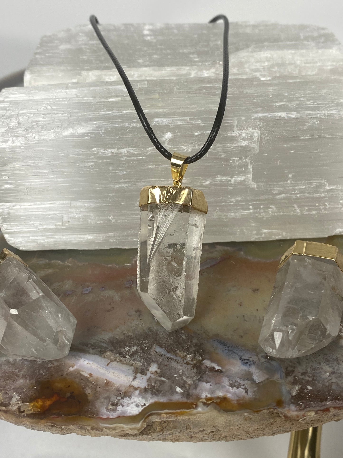 Clear Quartz point necklacelaurasauraonline