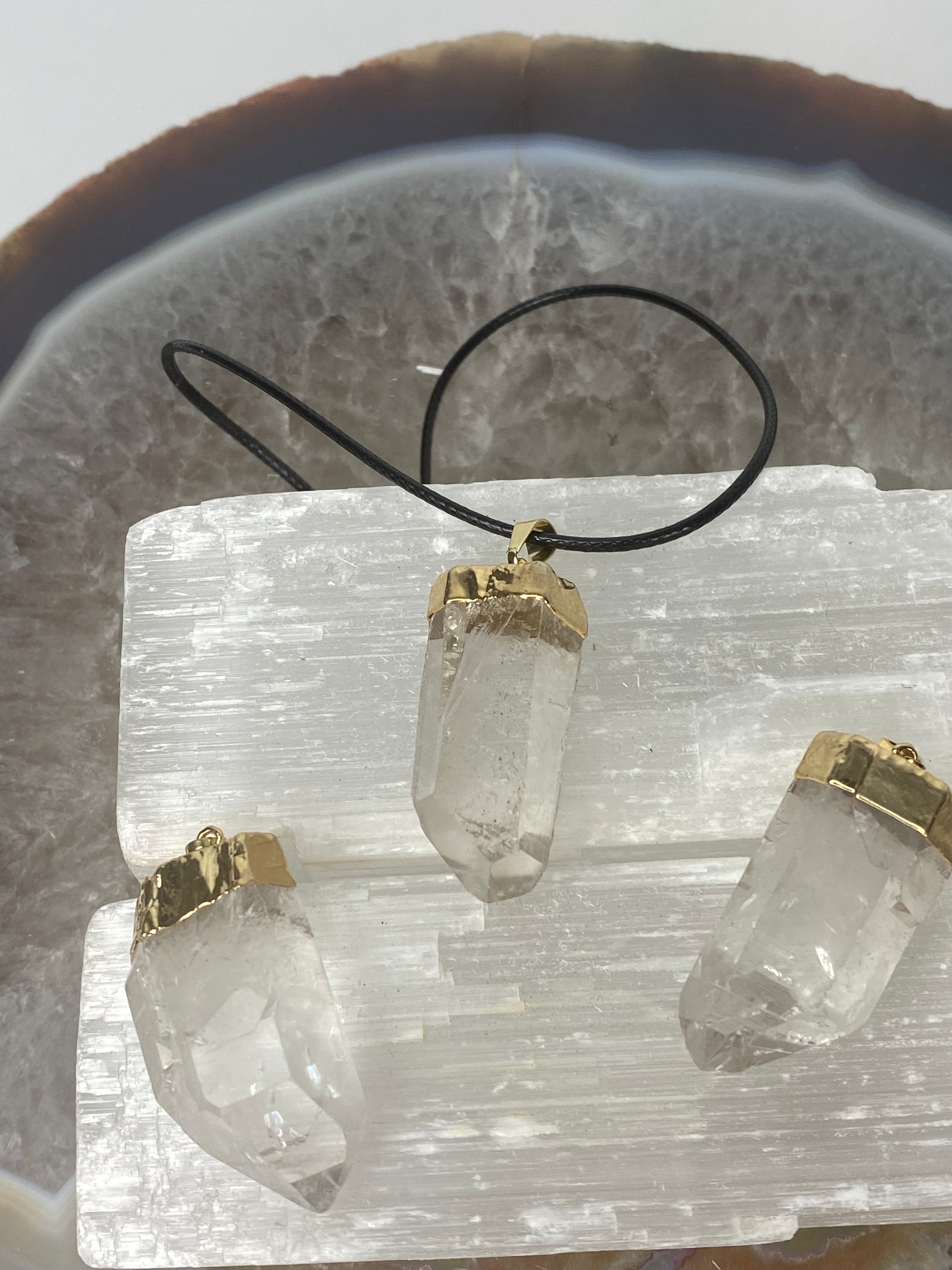 Clear Quartz point necklacelaurasauraonline