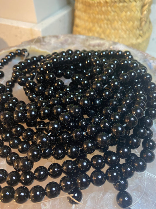 Black onyx beads string