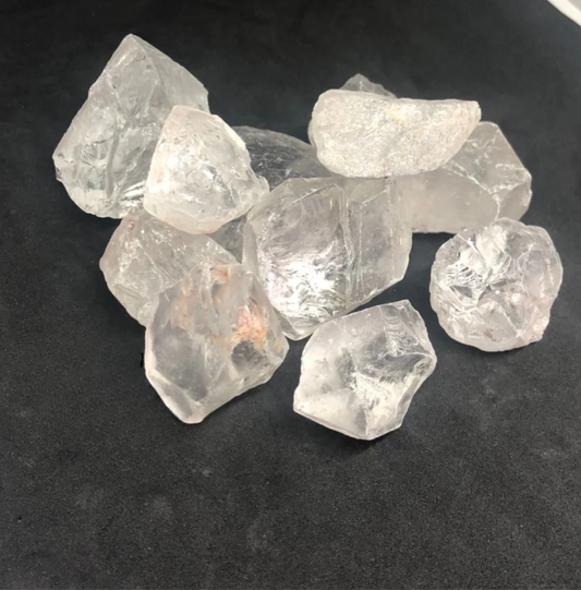 Crystal Connection Natural rough clear quartz