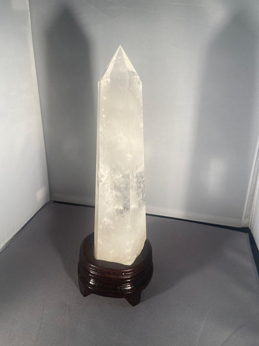 Quartz tower with stand